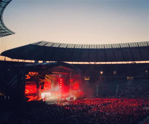 Klaus Meine Berliinin Olympiastadionissa - Energinen konsertti ja nostalgisia muistoja!