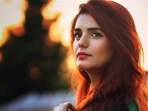  Melodious Mayhem: The Story of Momina Mustehsan's Unexpected Tango Performance at Helsinki's Ice Hall